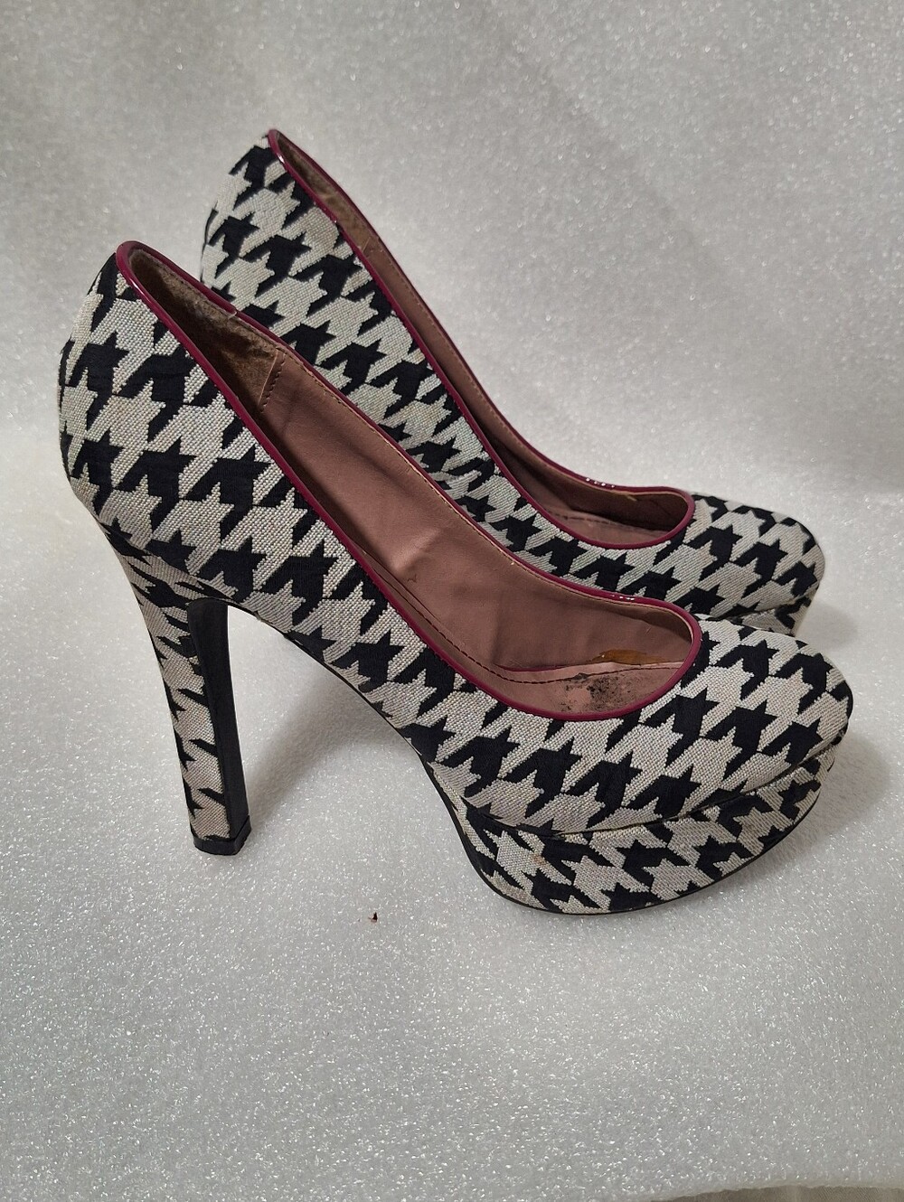 Classic Houndstooth Platform Pumps in Black & White